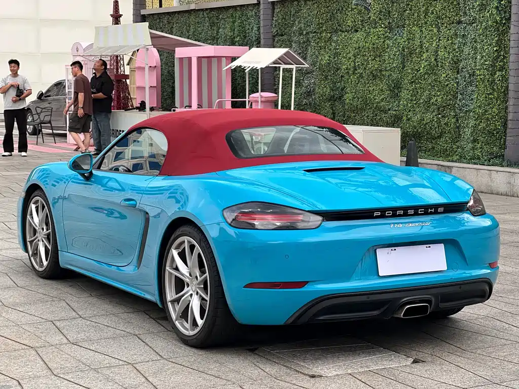 Porsche 718 Boxster 2.0 T