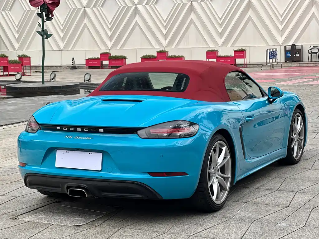 Porsche 718 Boxster 2.0 T