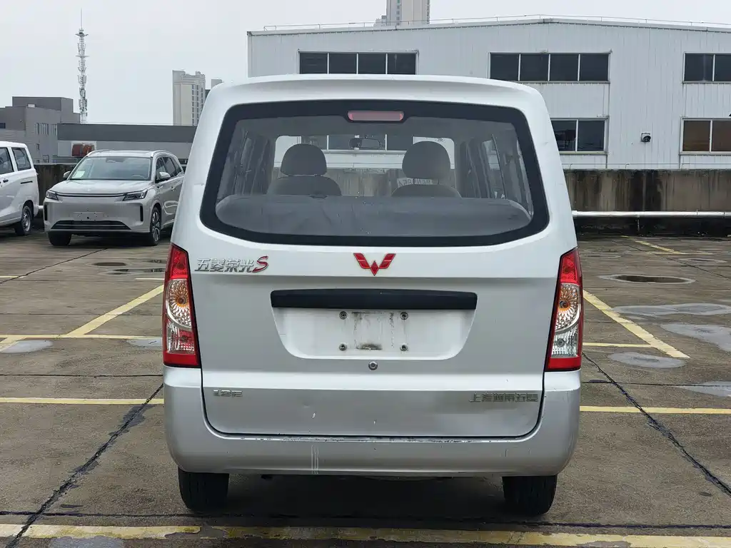 Wuling Rongguang 五菱荣光 2020款 1.2 L S 基本型 国VI