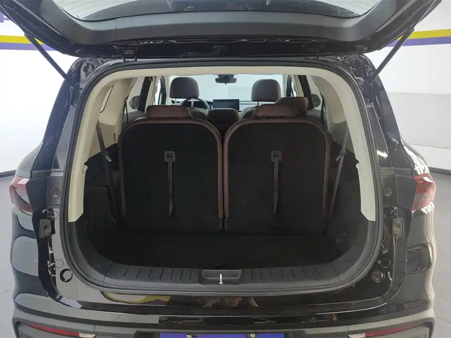 Haoyue 1.8 TD DCT Luxury 7-seat