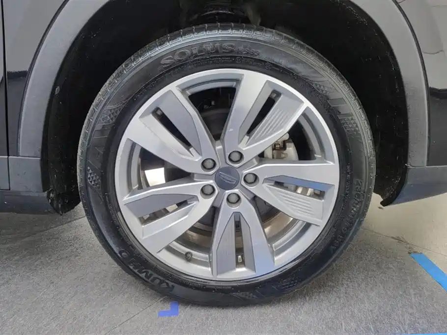 Haoyue 1.8 TD DCT Luxury 7-seat