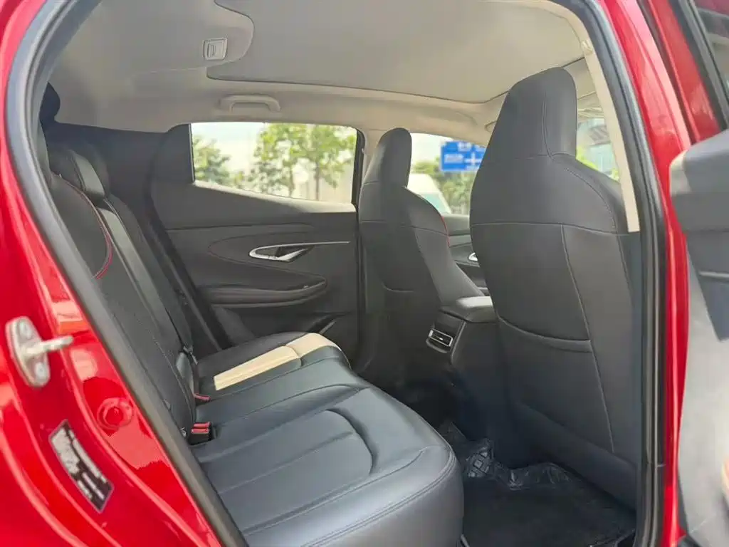 Changan UNI-T 1.5 T Distinguished