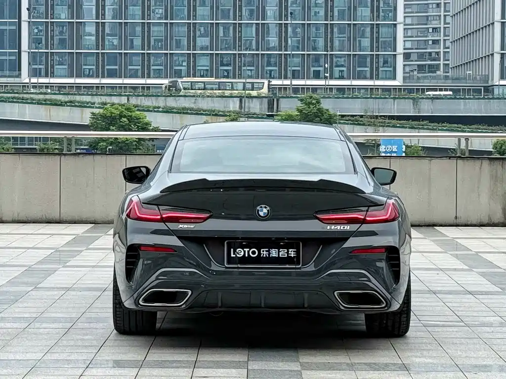 BMW 8 Series 840 i xDrive 4-door Coupe M Sport Package