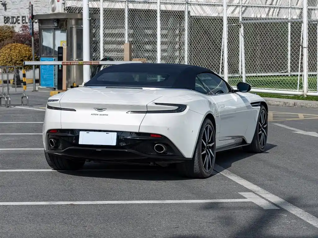 Aston Martin DB11 4.0 T V8 Volante