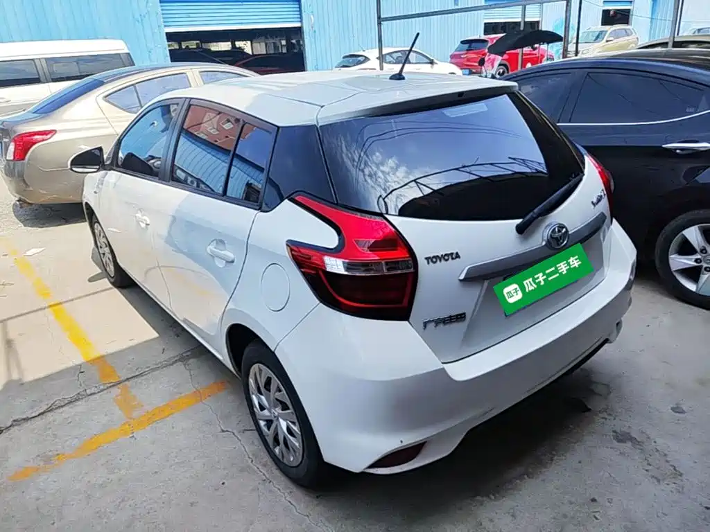 YARiS L Zhixuan 1.5 E CVT Charm Motion CN-VI
