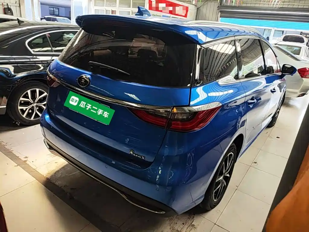 Song MAX 1.5 T Auto Connected Elite 7-seat