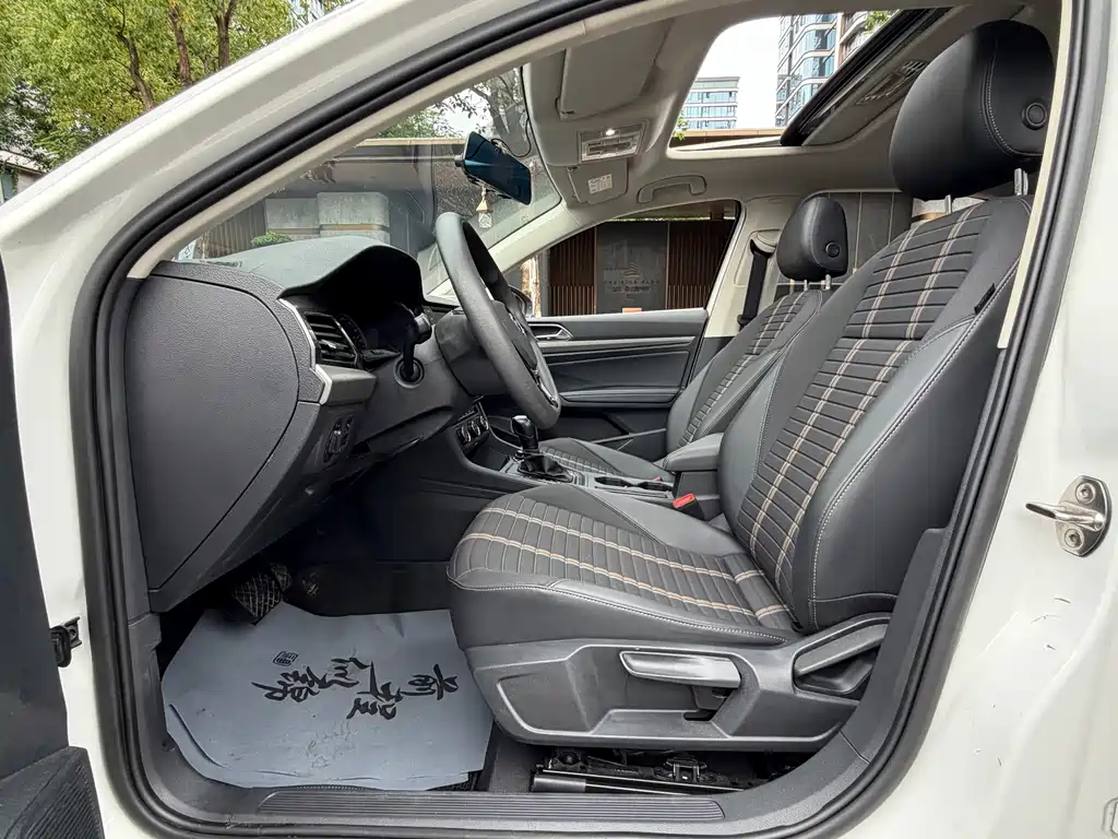 Lavida 280 TSI DSG Comfort CN-VI