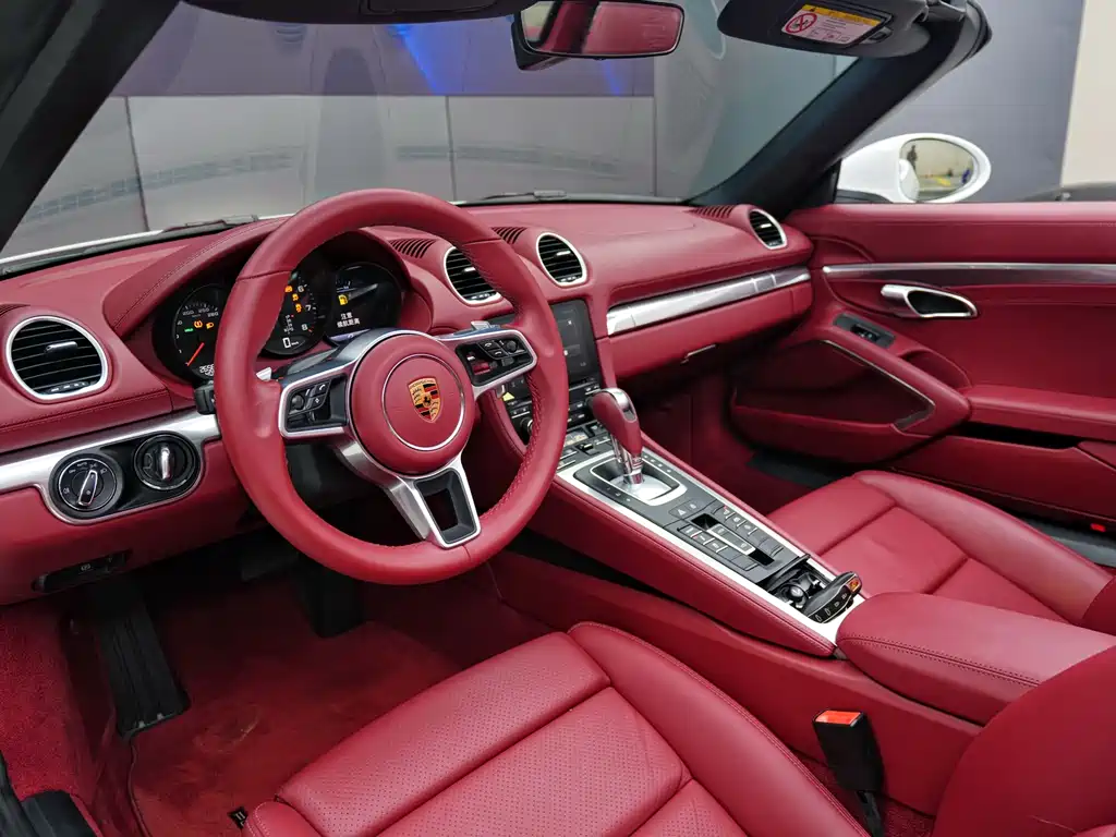 Porsche 718 Boxster 2.0 T