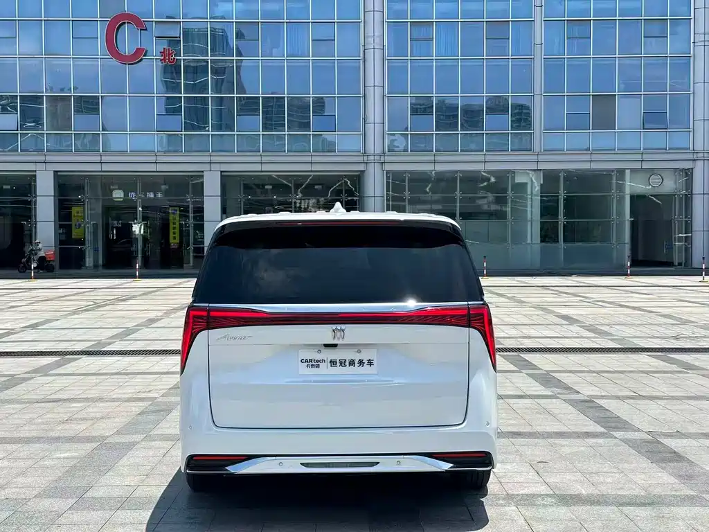 Century 2.0 T 7-seat Heritage