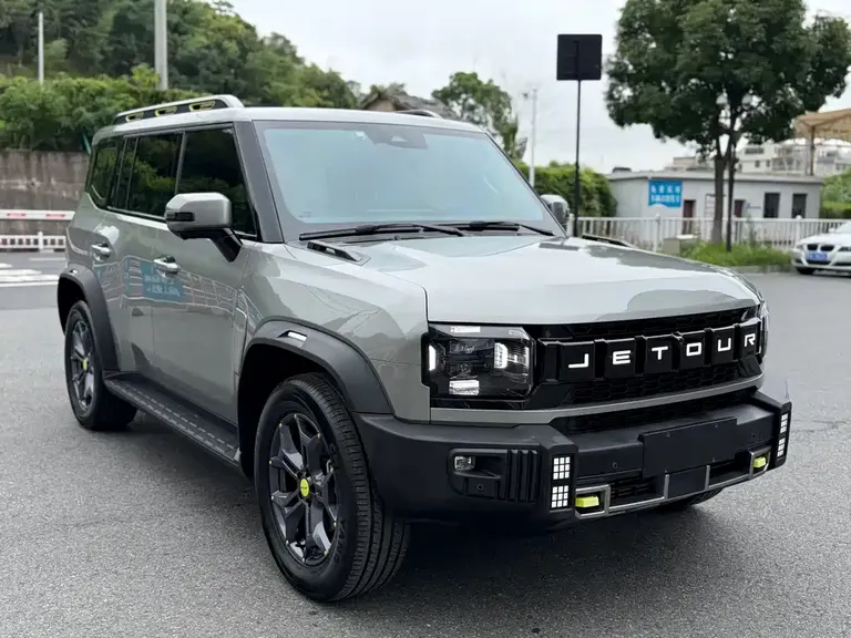 Jetour Traveller 2.0 T 4 WD Cross PRO