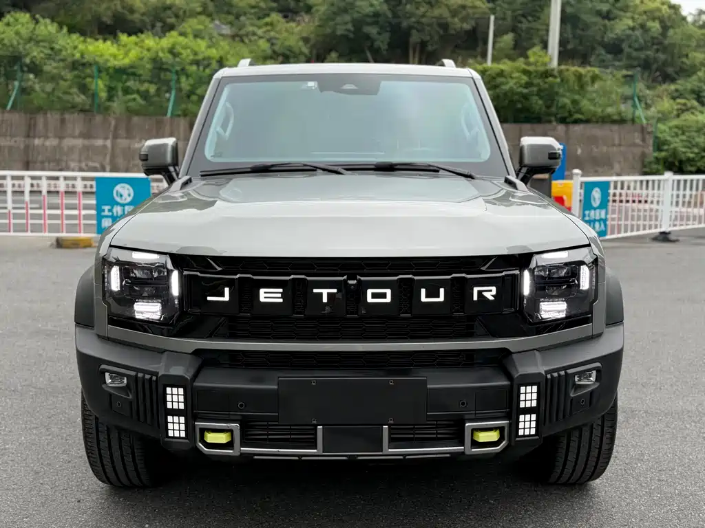Jetour Traveller 2.0 T 4 WD Cross PRO