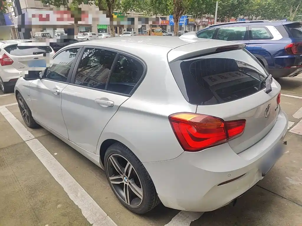 BMW 1 Series (Import) 宝马1系进口 2015款 120 i 运动设计套装