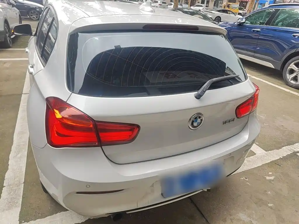 BMW 1 Series (Import) 宝马1系进口 2015款 120 i 运动设计套装