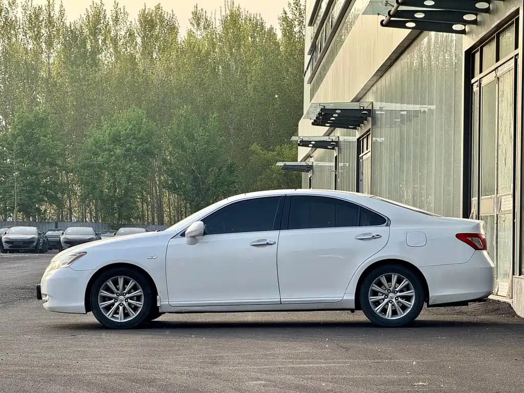 Lexus ES 350 Luxury