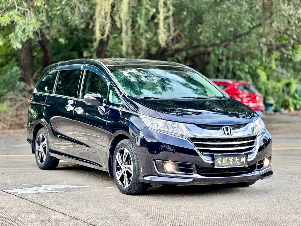 Odyssey Facelift 2.4 L Luxury