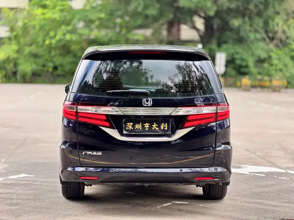 Odyssey Facelift 2.4 L Luxury