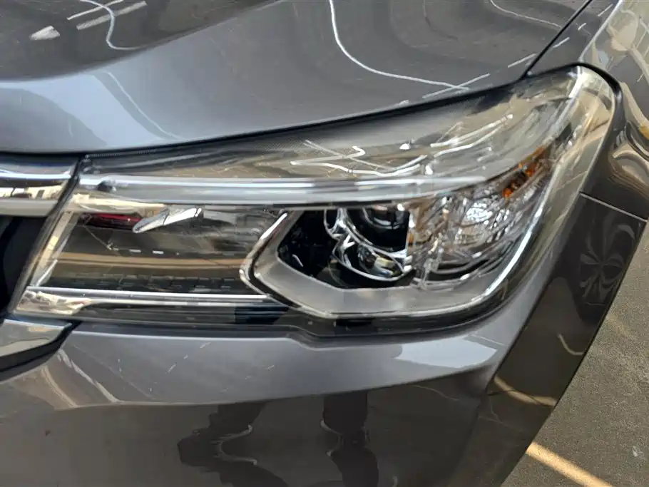 Brilliance V6 1.5 T Auto Distinguished