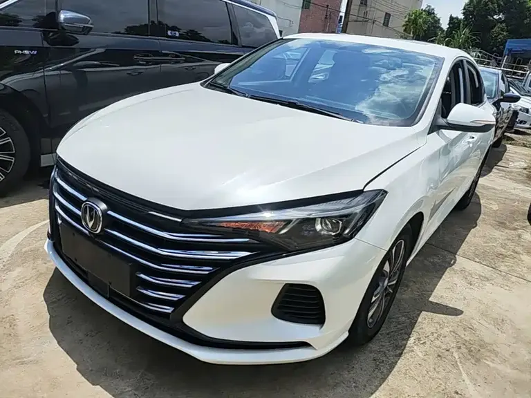 Changan Eado PLUS Million 1.6 L GDI CVT Luxury