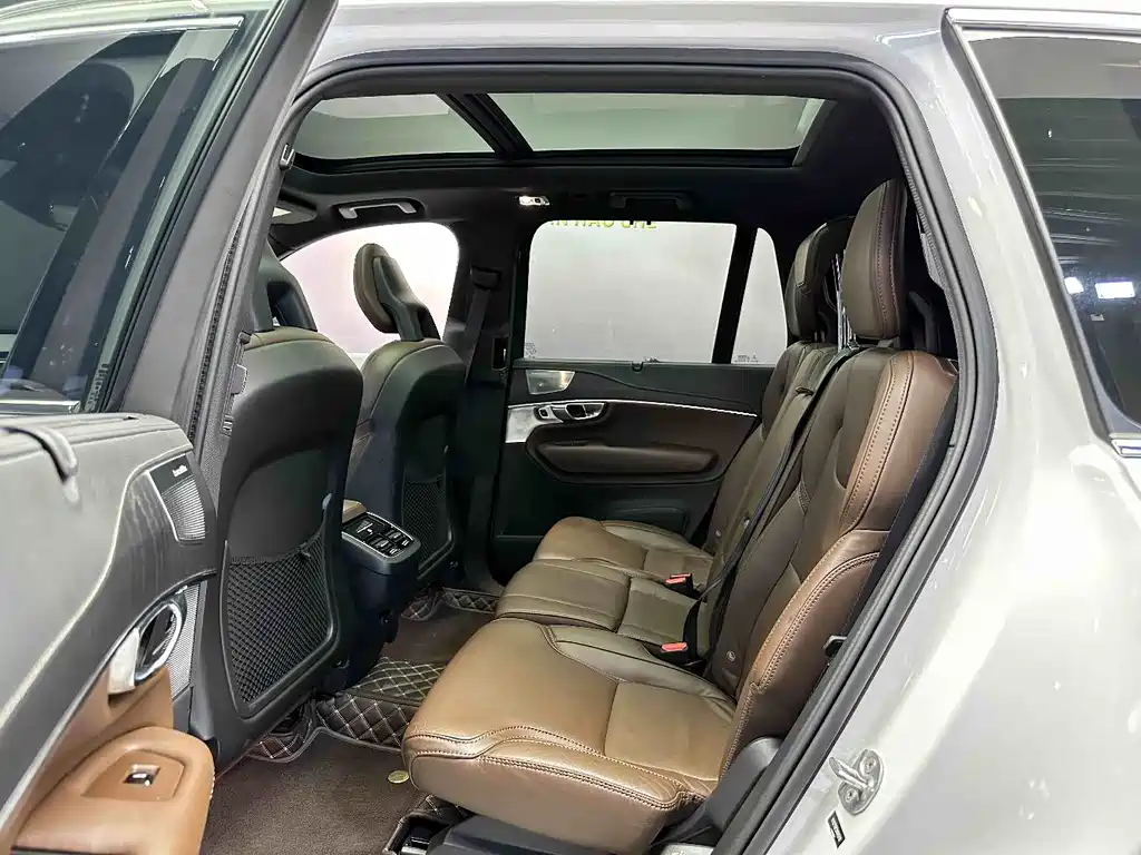 Volvo XC90 B6 Smart Grace Luxury 7-seat