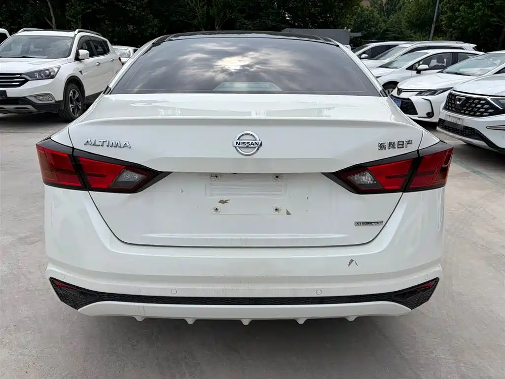 Teana 2.0 L XL Comfort