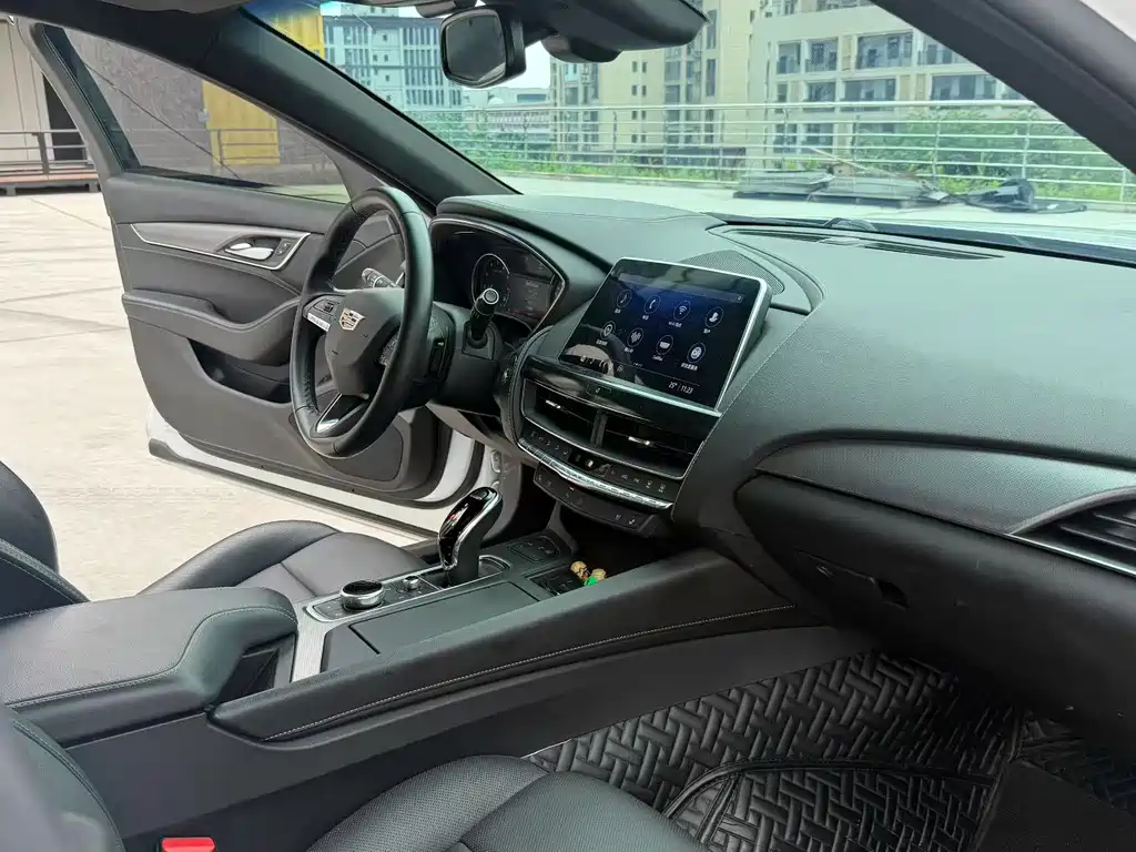 Cadillac CT5 28 T Luxury