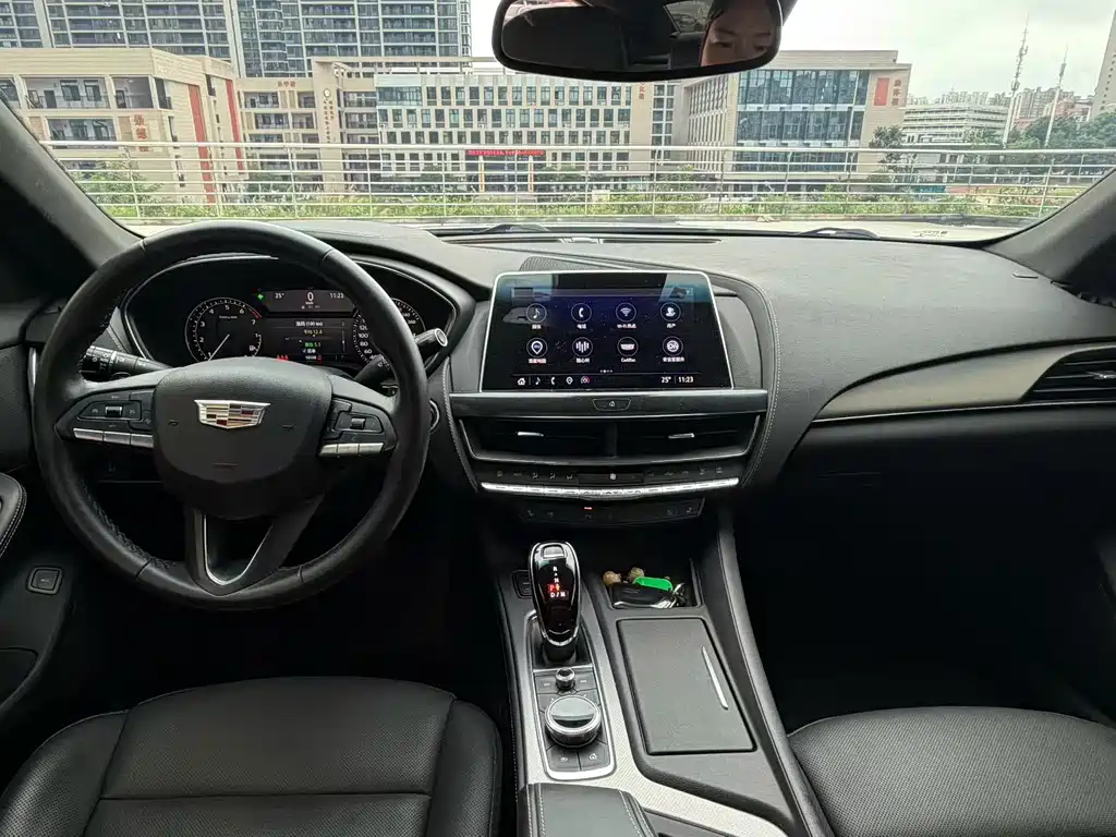 Cadillac CT5 28 T Luxury