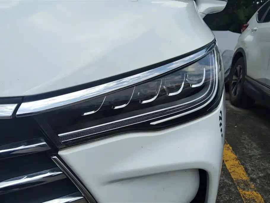 Song MAX 1.5 T Auto Connected Elite 7-seat