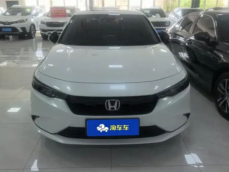 Honda Integra 240 TURBO CVT Phantom Night · Tech