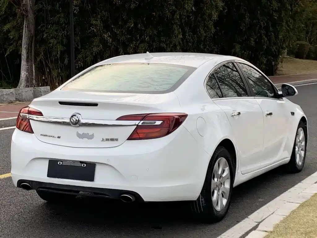 Regal 1.6 T Elite Tech