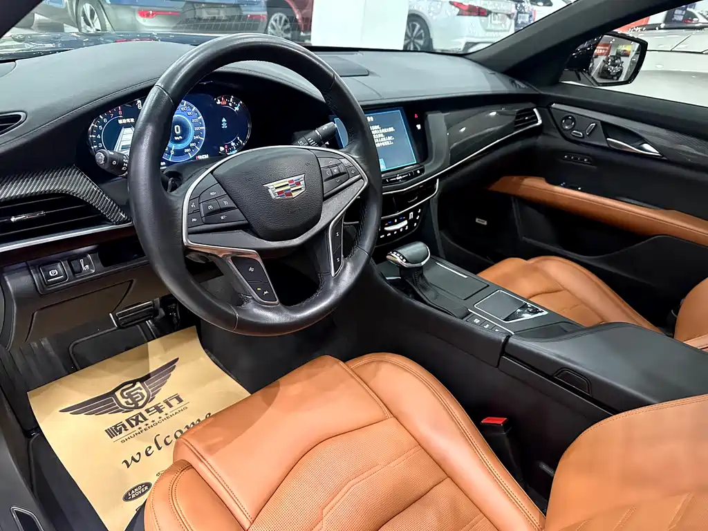 Cadillac CT6 28 T Leading