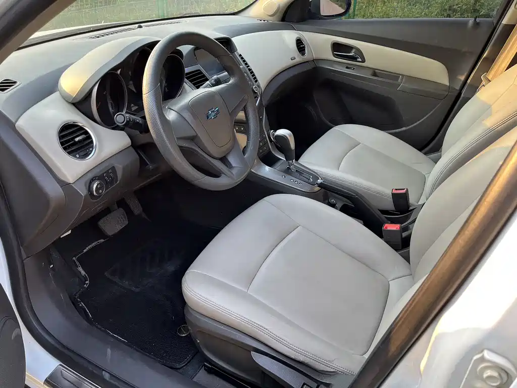 Cruze 1.5 L Classic SE AT