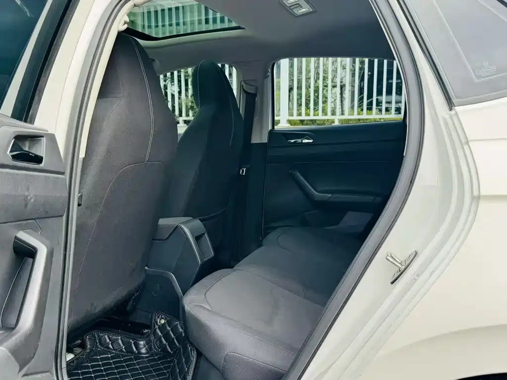 Polo Plus 1.5 L Auto Panoramic Pleasure