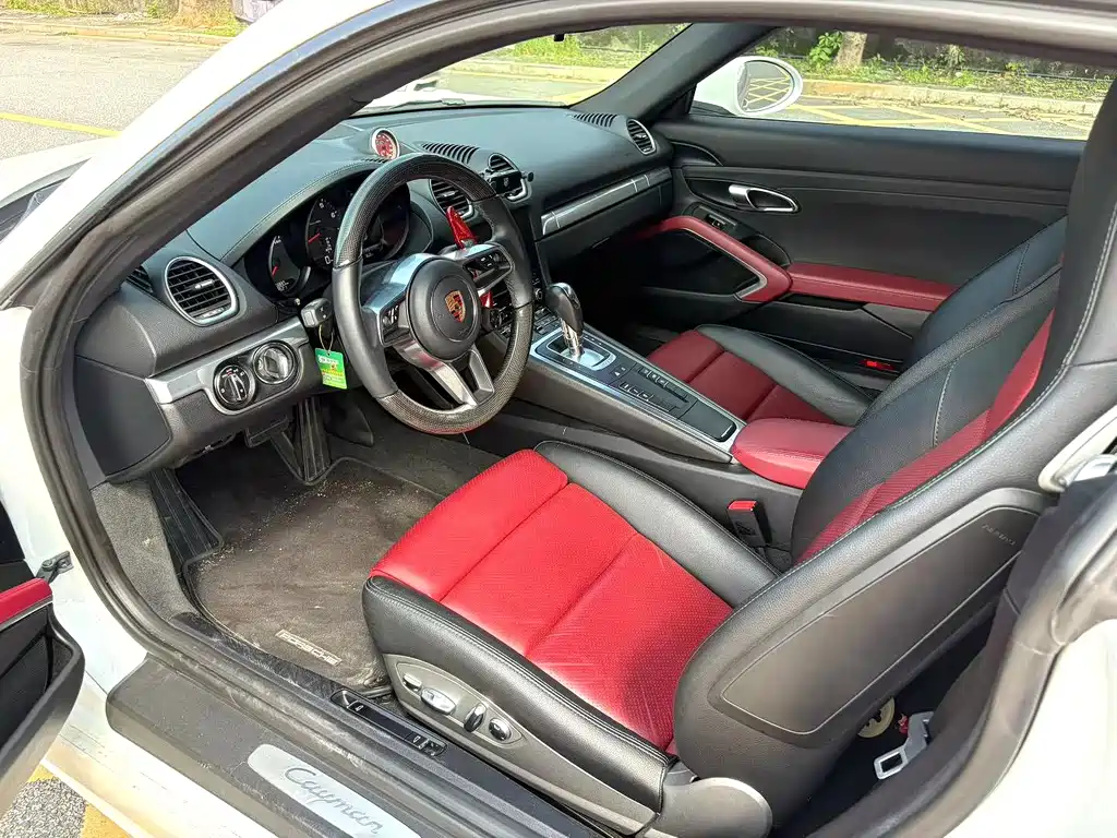 Porsche 718 Cayman 2.0 T