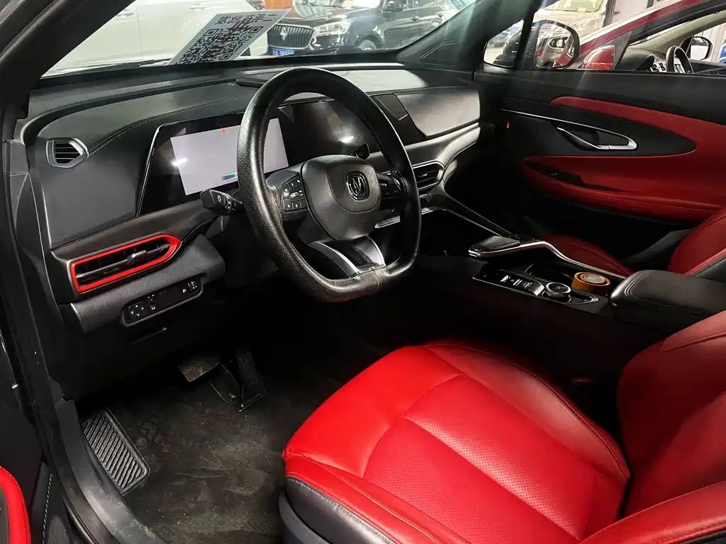 Changan UNI-T 1.5 T Flagship