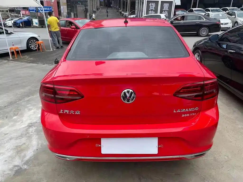 Lamando 280 TSI DSG Comfort CN-V