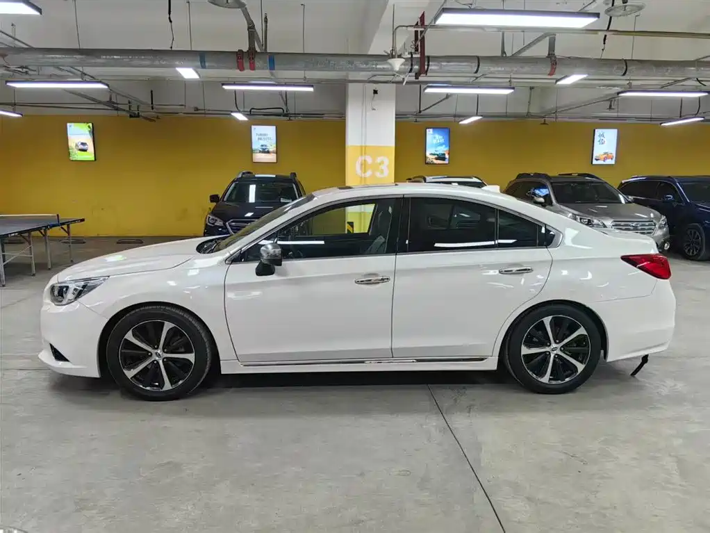 Legacy 2.5 i AWD Glory EyeSight