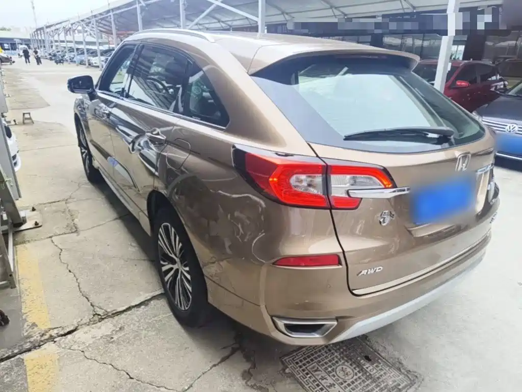 Avancier 370 TURBO 4 WD Premium
