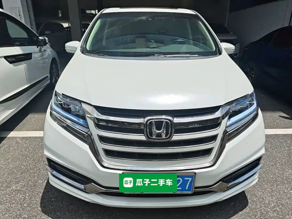 Elysion 2.0 L Hybrid Luxury