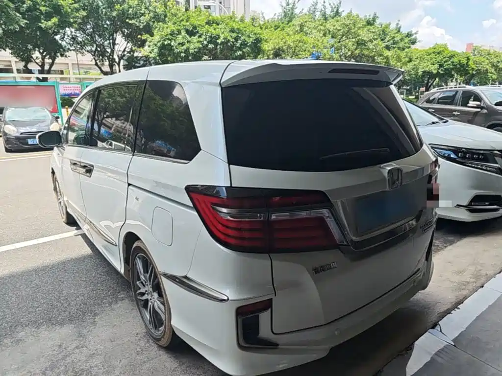 Elysion 2.0 L Hybrid Luxury