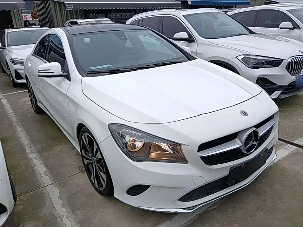 Mercedes-Benz CLA (Import) CLA 200 Dynamic