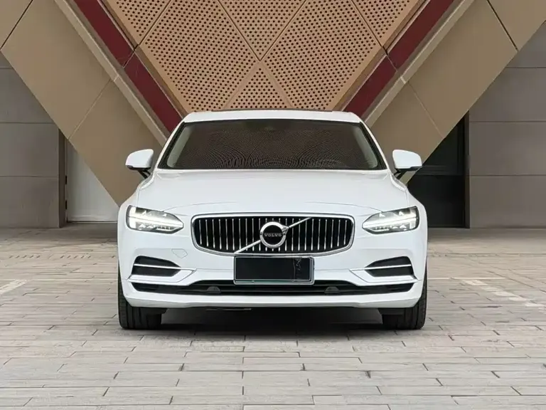 Volvo S90 T4 Smart Ease