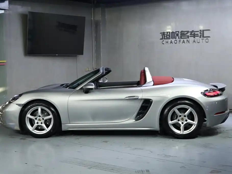Porsche 718 Boxster 2.0 T
