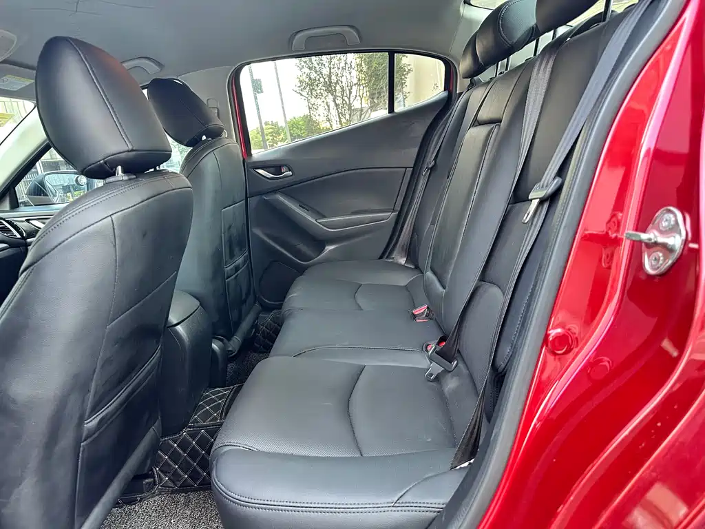 Mazda 3 Axela Sedan 1.5 L Auto Comfort