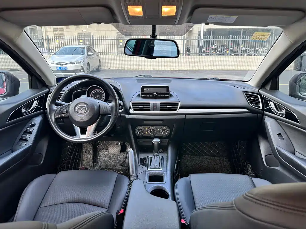 Mazda 3 Axela Sedan 1.5 L Auto Comfort