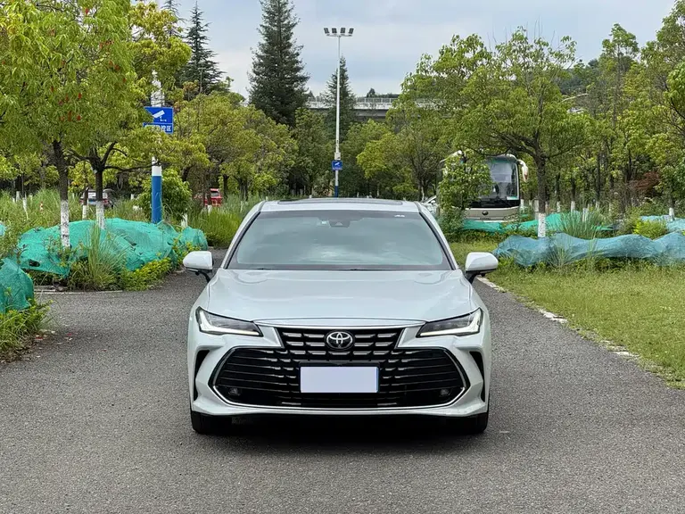 Toyota Avalon 2.0 L Luxury