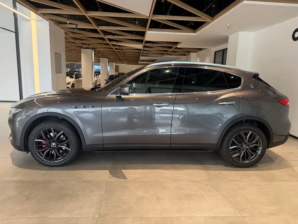 Levante 3.0 T Standard CN-VI