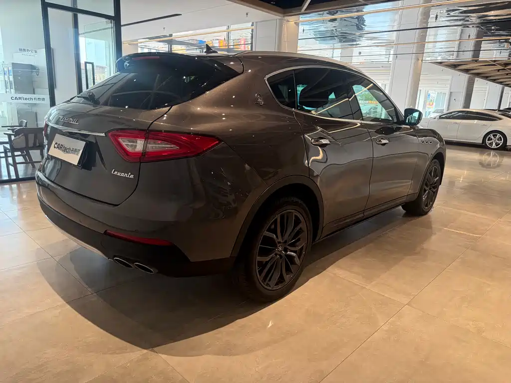 Levante 3.0 T Standard CN-VI