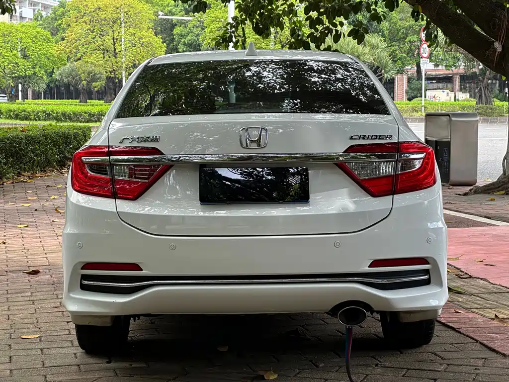 Crider 1.8 L CVT Comfort