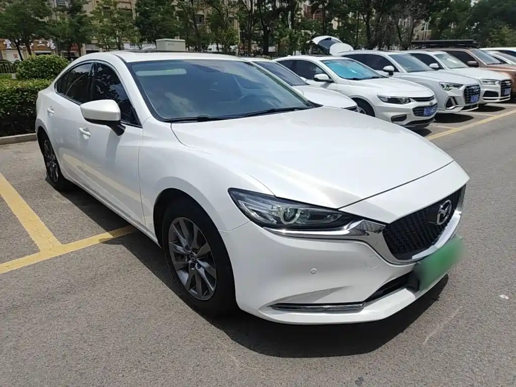 Atenza 2.0 L Blue Sky Luxury