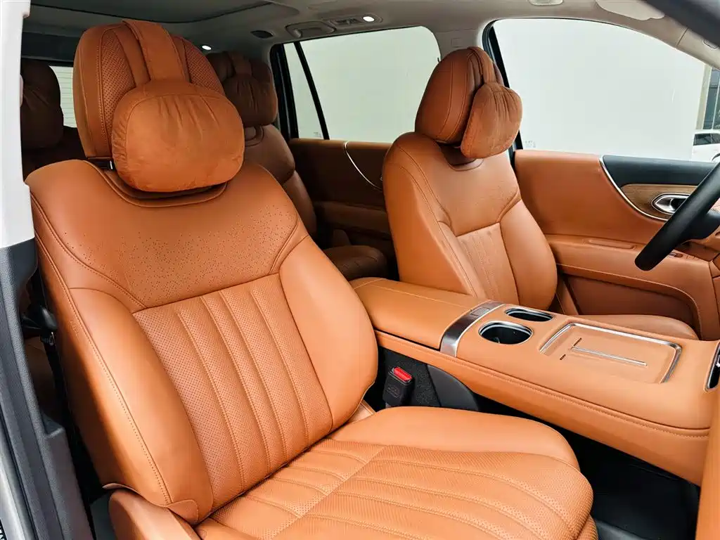 Trumpchi Xiangwang S9 Qiankun UItra 6-seat